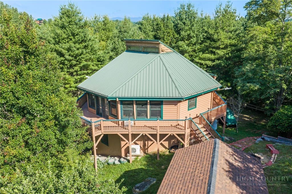 Photo of 796 River Country Road, Piney Creek, NC 28663 (MLS # 263021)
