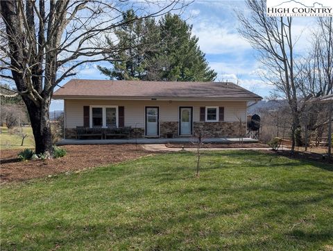 Photo of 289 Westview Drive, Sparta, NC 28675 (MLS # 260771)