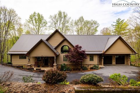 Photo of 594 Village Pine Drive, Jefferson, NC 28640 (MLS # 257818)