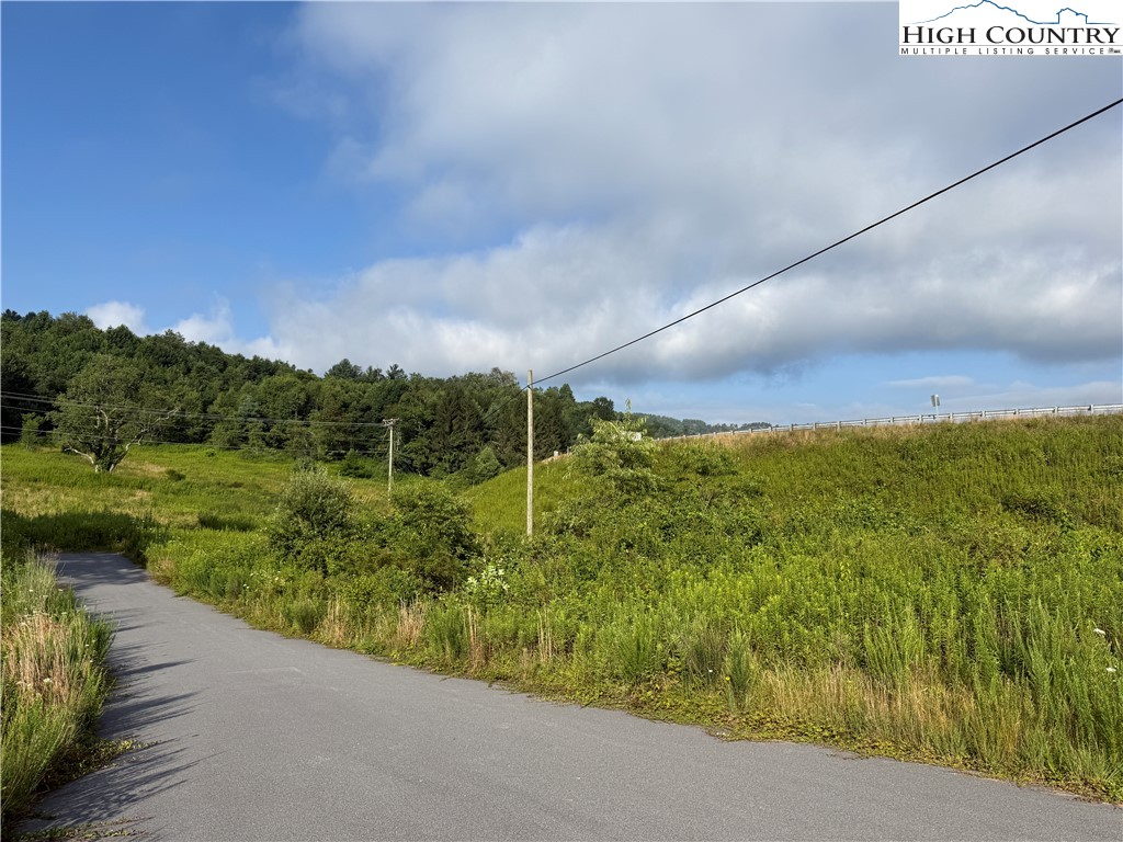 Deep Gap, North Carolina 28618, United States, ,Commercial,Active,188053