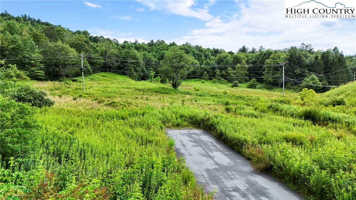 Deep Gap, North Carolina 28618, United States, ,Commercial,Active,188053