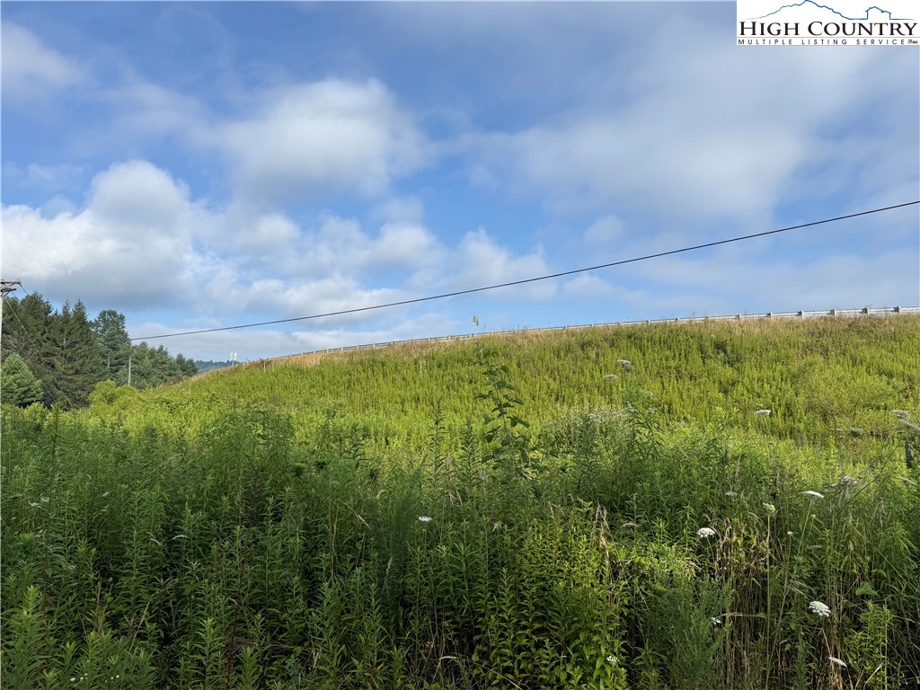 Deep Gap, North Carolina 28618, United States, ,Commercial,Active,188053