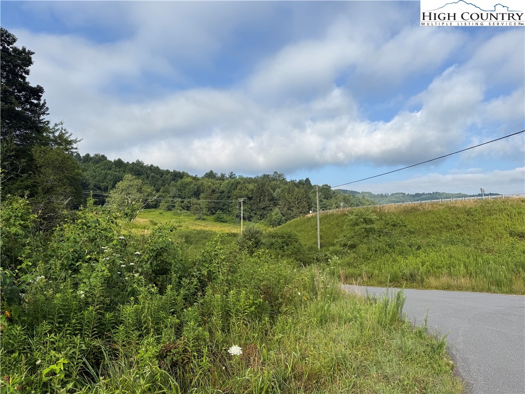 Deep Gap, North Carolina 28618, United States, ,Commercial,Active,188053