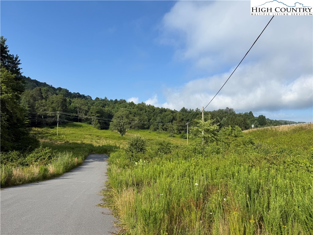 Deep Gap, North Carolina 28618, United States, ,Commercial,Active,188053