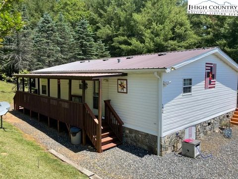 Photo of 174 Greentree Lane, West Jefferson, NC 28694 (MLS # 255973) Photo of 174 Greentree Lane, West Jefferson, NC 28694 (MLS # 255973)