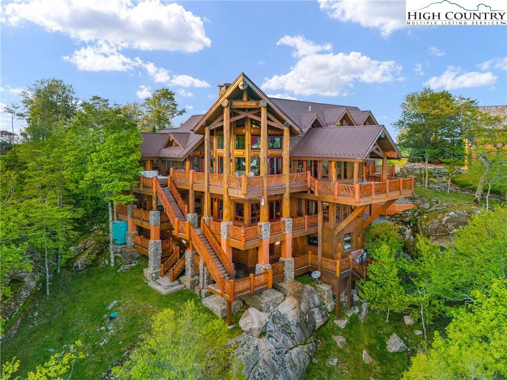 2910 Eagles Nest Trail