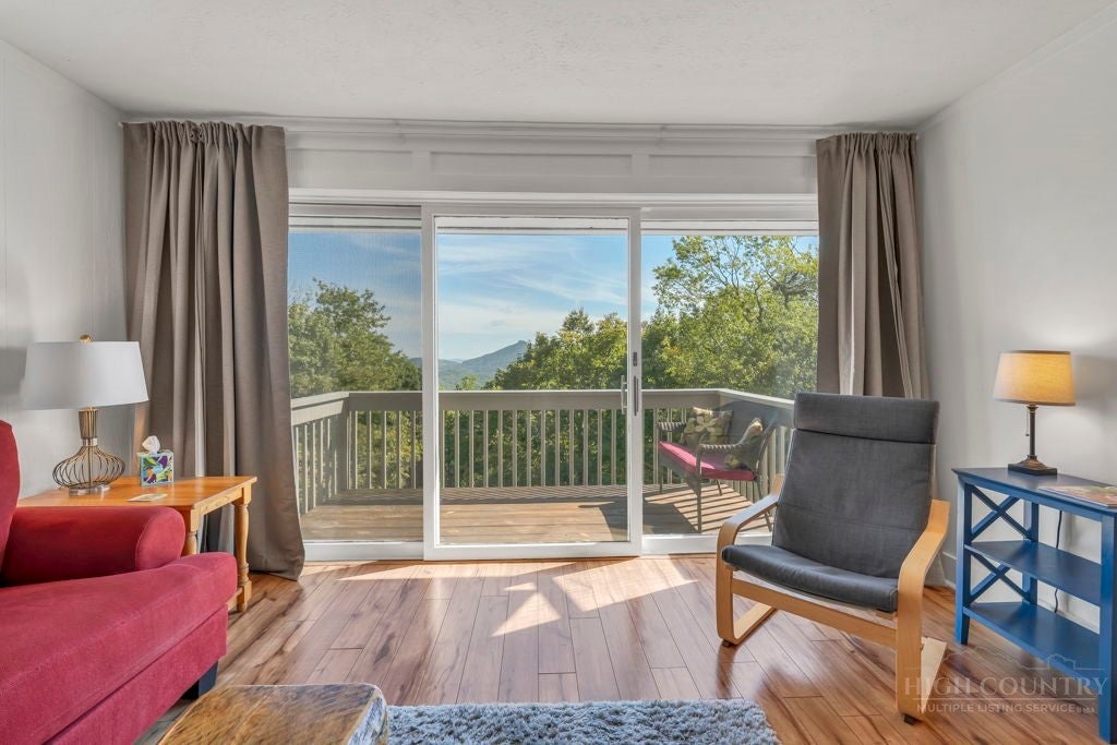 161 Skyleaf Drive E20
