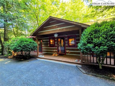 Photo of 513 Calloway Road, Boone, NC 28607 (MLS # 250593)