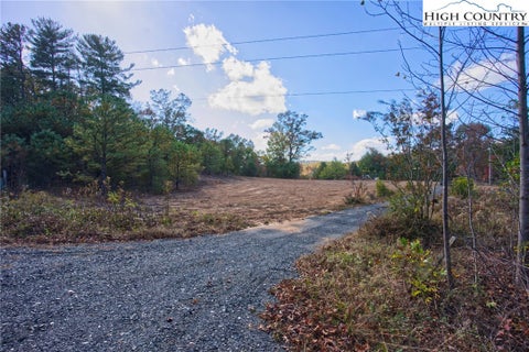Vacant Land For Sale - 12549 N Nc 16 Highway<br/> Millers Creek, NC 28651