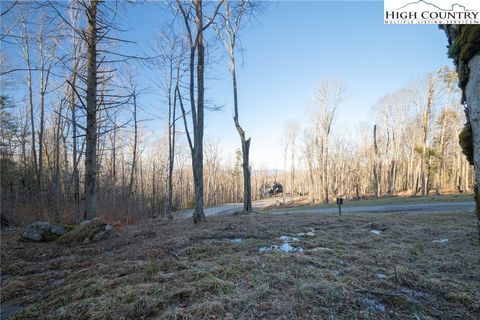 Photo of ES-72 Twisted Oak Path, Beech Mountain, NC 28604 (MLS # 260038)