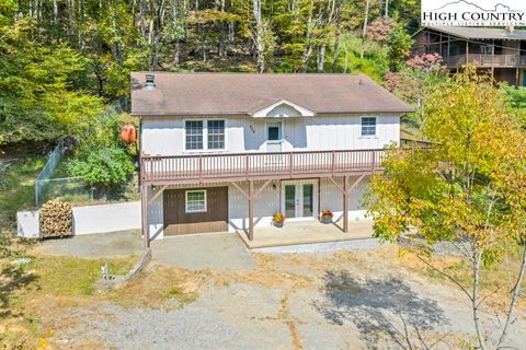 Photo of 151 Seven Oaks Road, Boone, NC 28607 (MLS # 258156)