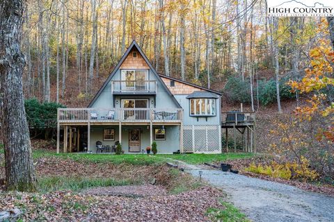 Photo of 864 Trojan Horse Circle, Fleetwood, NC 28626 (MLS # 259037)