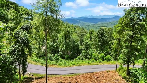 Photo of Lot 27 Summit View Parkway, Spruce Pine, NC 28777 (MLS # 256921)