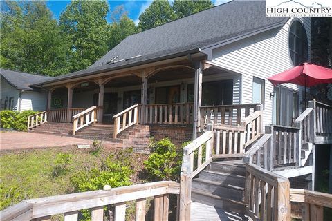 Photo of 177 Eagle Nest Lane, Fleetwood, NC 28626 (MLS # 254861)
