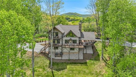 Photo of 118 Turning Leaf Drive, West Jefferson, NC 28694 (MLS # 261715)
