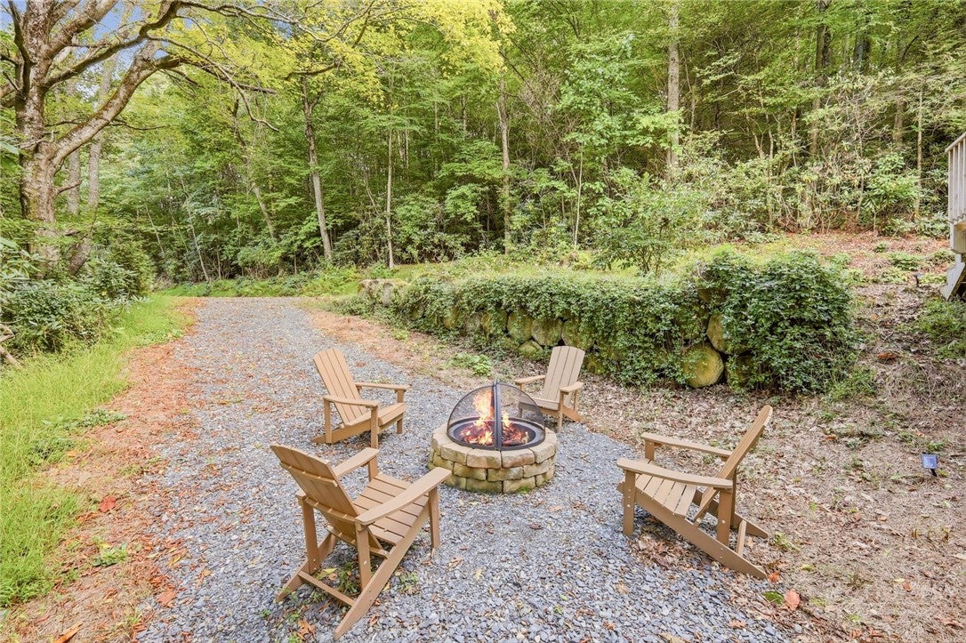 158 River View Lane