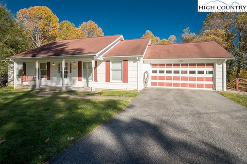 Photo of 480 Dogwood Road, Boone, NC 28607 (MLS # 246508)