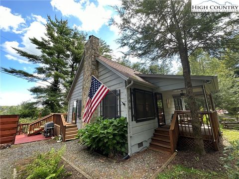 Photo of 109 Mountain Ivy Lane, Boone, NC 28607 (MLS # 245764)