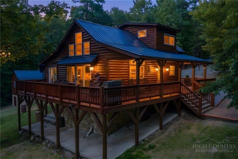 Photo of 1158 Staghorn Road, Purlear, NC 28665 (MLS # 264311)