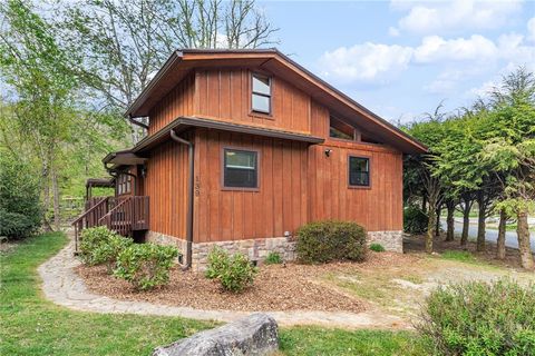 Photo of 139 Golden Rod Loop, Newland, NC 28657 (MLS # 261473)