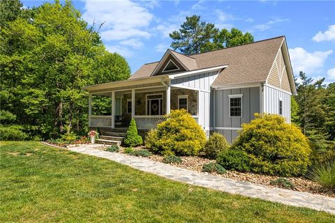 Photo of 38 Beaus Valley Drive, Roaring Gap, NC 28668 (MLS # 261902)