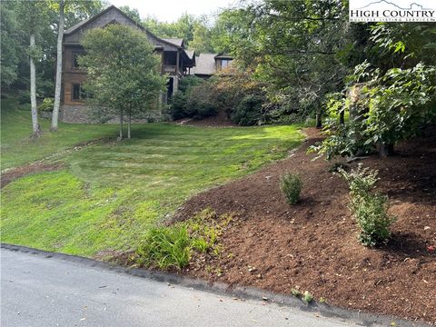 Photo of Lot 1 Fieldstone Hts Drive, Blowing Rock, NC 28605 (MLS # 252217)