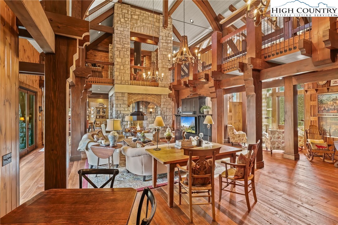 Banner Elk, North Carolina 28604, United States, 4 Bedrooms Bedrooms, ,5 BathroomsBathrooms,Residential,Active,66606