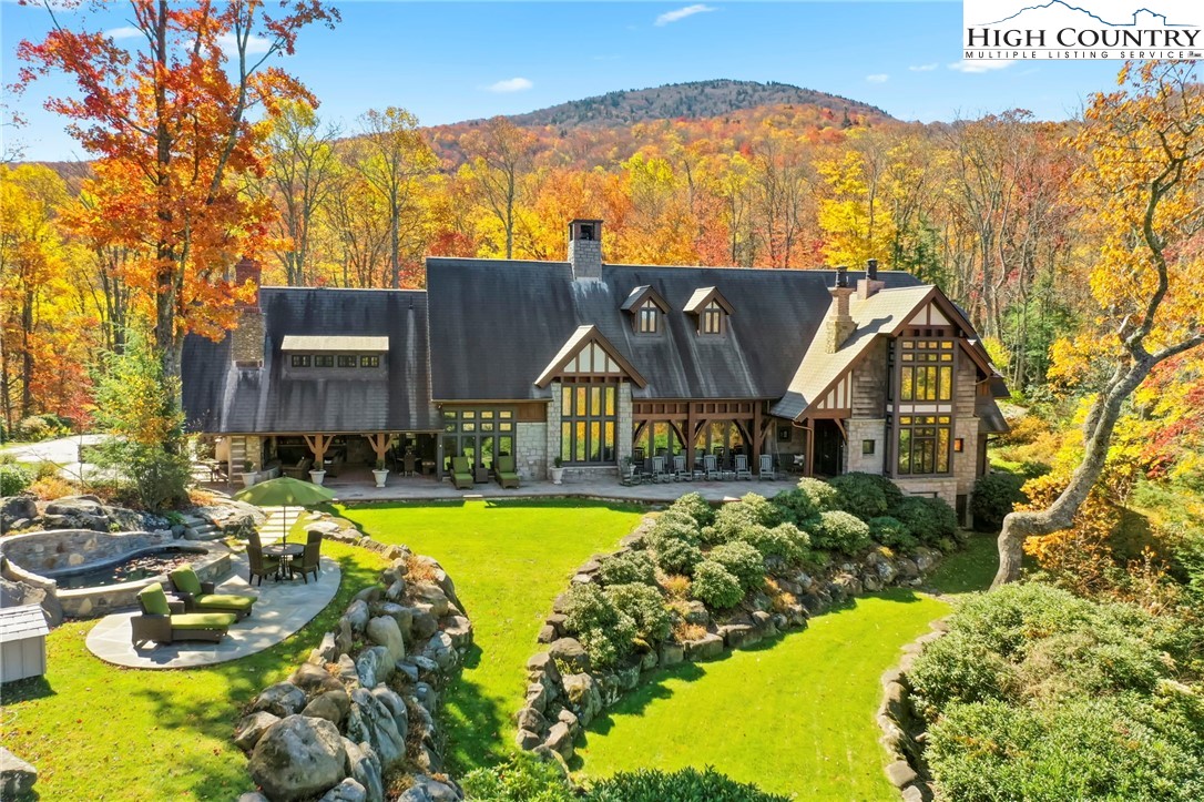 Banner Elk, North Carolina 28604, United States, 4 Bedrooms Bedrooms, ,5 BathroomsBathrooms,Residential,Active,66606