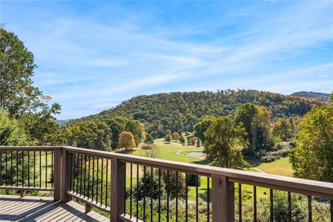 Photo of 625 Mountain Glen Drive, Newland, NC 28657 (MLS # 264814)