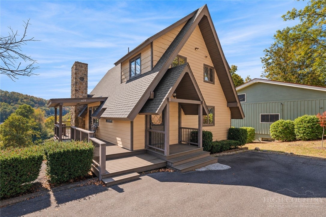 625 Mountain Glen Drive