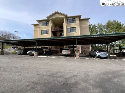 Photo of 155 Gateway Dr #402, Boone, NC 28607 (MLS # 261043)