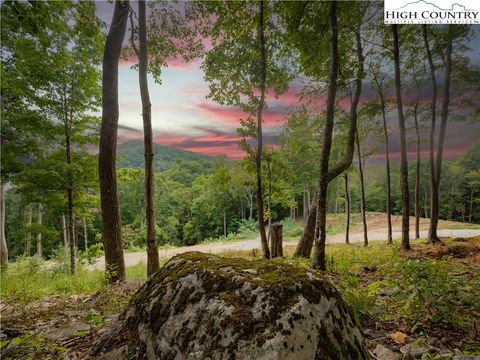 Photo of C120 Springwater Lane, Banner Elk, NC 28604 (MLS # 251795) Photo of C120 Springwater Lane, Banner Elk, NC 28604 (MLS # 251795)