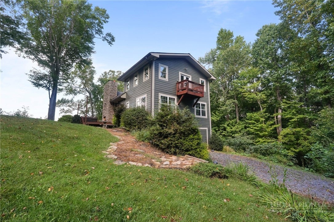 558 Perri Creek