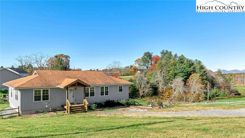 Photo of 612 Wildcat Road, Deep Gap, NC 28618 (MLS # 258702) Photo of 612 Wildcat Road, Deep Gap, NC 28618 (MLS # 258702)