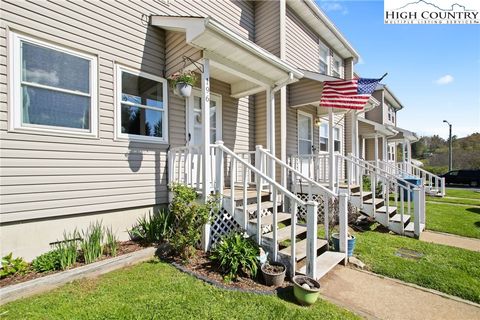 Photo of 196 Creekside Lane #3D, Boone, NC 28607 (MLS # 249280)