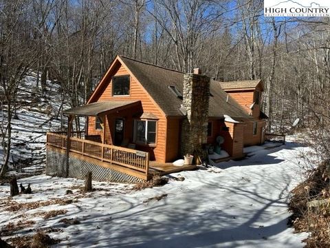 Photo of 495 Rocky Top Lane, Independence, VA 24348 (MLS # 260109)