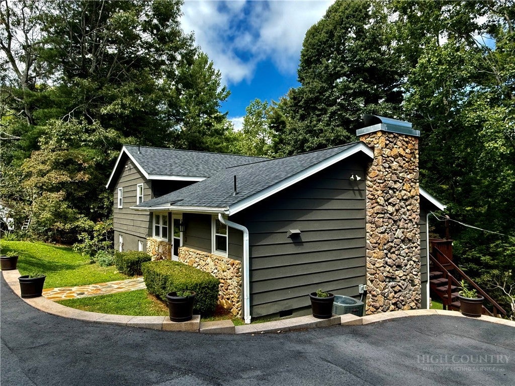 95 Pine Tree Drive