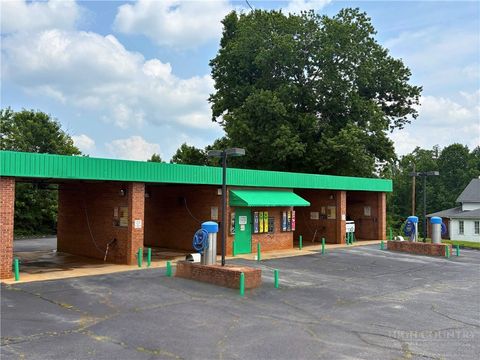 Photo of 706 SW Connelly Springs Road, Lenoir, NC 28645 (MLS # 261151)