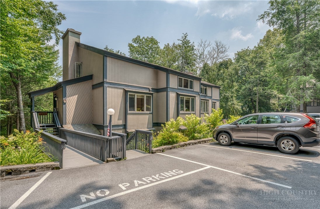 200 Glenwood Lane J-36