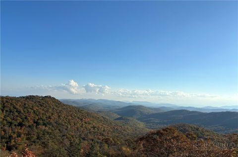 Photo of 303 Sugar Top Drive #2202, Sugar Mountain, NC 28604 (MLS # 261289)