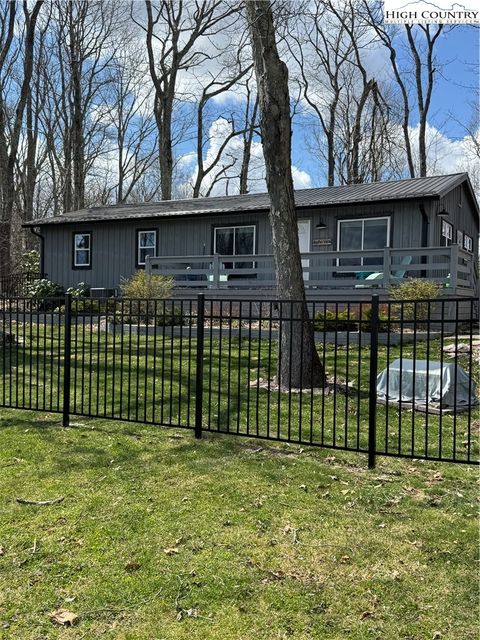 Photo of 85 Crestwood Circle, Newland, NC 28657 (MLS # 259913)