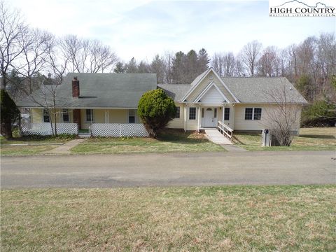 Photo of 232 Riverview Drive, Sparta, NC 28675 (MLS # 260462)