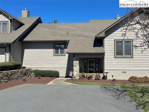 Photo of 419 E Landing Drive #A3, Jefferson, NC 28640 (MLS # 254250)
