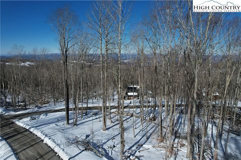 Photo of ES-86 Lands End Trail, Banner Elk, NC 28604 (MLS # 257619) Photo of ES-86 Lands End Trail, Banner Elk, NC 28604 (MLS # 257619)