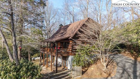 Photo of 535 Fair Park Drive, Blowing Rock, NC 28605 (MLS # 254210)