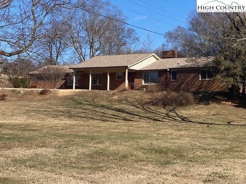 Photo of 226 WHITE PLAINS Road, Roaring River, NC 28669 (MLS # 259719)