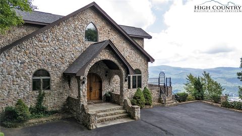 Photo of 530 Howard's Knob Road, Boone, NC 28607 (MLS # 252305)