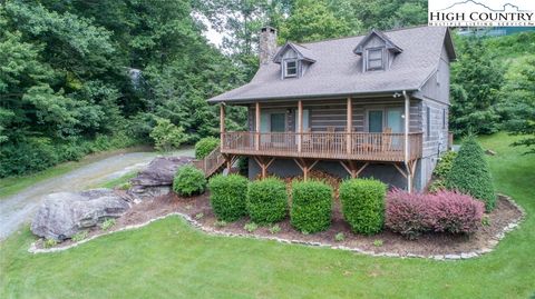 Photo of 158 Jonathan Way, Sugar Grove, NC 28679 (MLS # 241410)