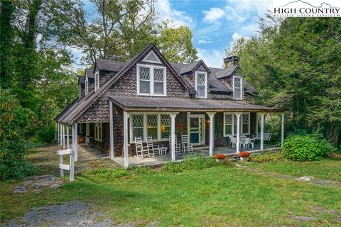 Photo of 116 Globe Road, Blowing Rock, NC 28605 (MLS # 245951)
