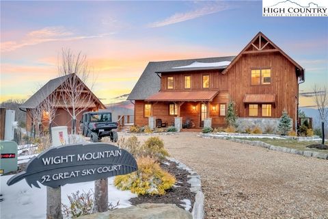 Photo of 52 Great Sky Court, Banner Elk, NC 28604 (MLS # 260621)
